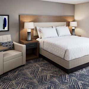 One-Bedroom King Suite