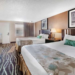 Efficiency Queen Room