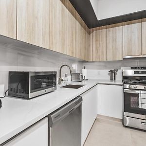 Deluxe Two-Bedroom Apartment