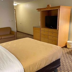 Queen Suite