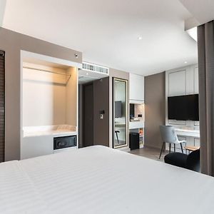 Premier King Room