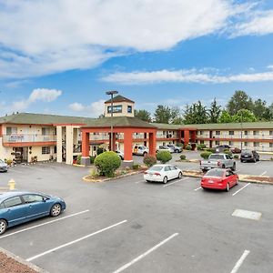 Days Inn By Wyndham Federal Way