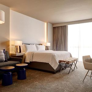 King Suite Mobility or hearing accessible
