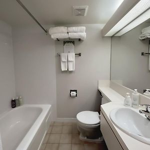 Comfort Queen Room