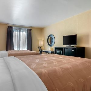 Standard Top floor Queen Room
