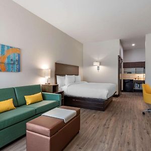 Efficiency King Suite Mobility accessible