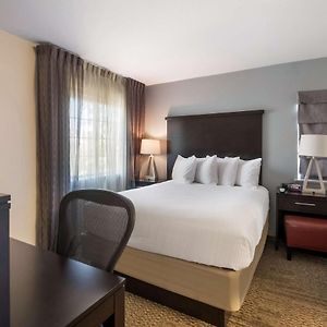 One-Bedroom Queen Suite Mobility accessible