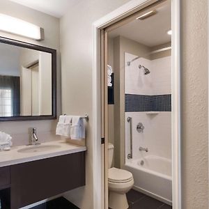 One-Bedroom Queen Suite Mobility accessible