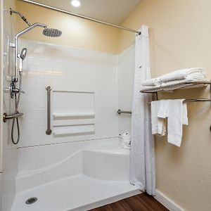 Queen Room Hearing Accesible