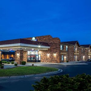 Days Inn By Wyndham Anderson In