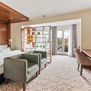 Superior Family Room