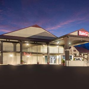 Red Roof Inn Crossville