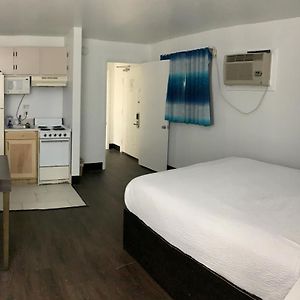 Efficiency Queen Room