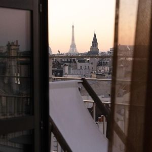 Eiffel King Room