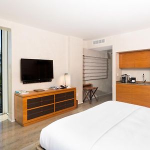 Classic Corner King Room