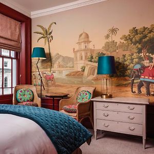 Budget King Room