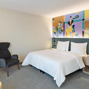 King Room Mobility accessible