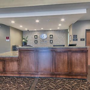 Queen Suite Mobility accessible