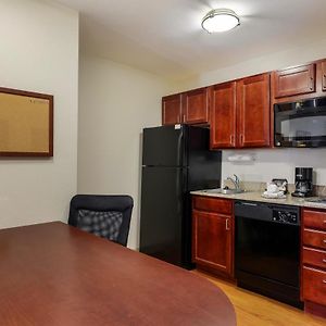 Mainstay Suites Fitchburg - Madison