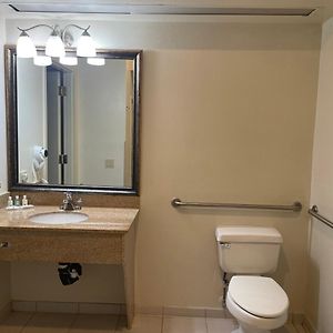King Room Mobility accessible