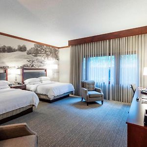 Queen Room
