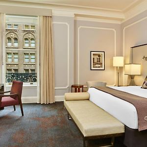 Deluxe  King Room Mobility accessible