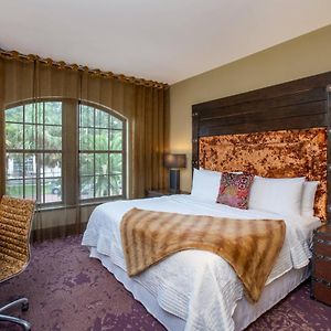 Historic King Room