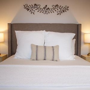 Queen Suite