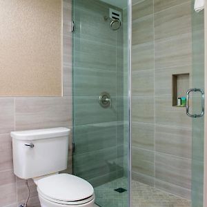 Premium King Room