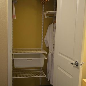 One-Bedroom King Suite