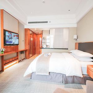 Executive King Room