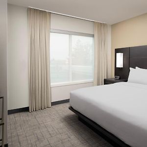 One-Bedroom King Suite