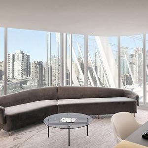 One-Bedroom King Suite