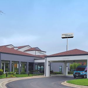 Sonesta Select Kansas City Airport Tiffany Springs
