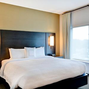 One-Bedroom King Suite Mobility accessible