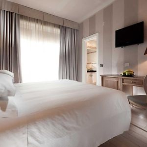 Spacious Room