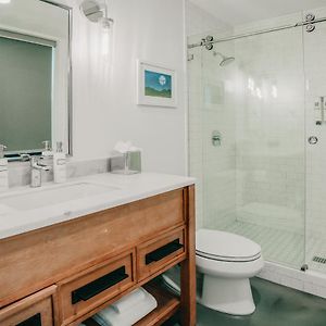 One-Bedroom King Suite