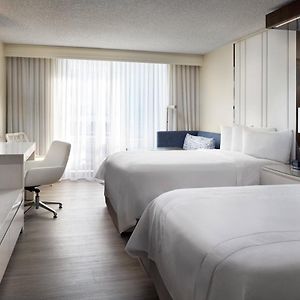 Club King Room