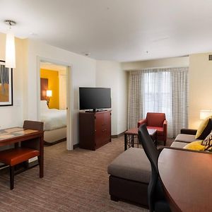 One-Bedroom King Suite