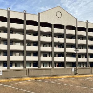 Studio 6 Vicksburg, Ms- Downtown