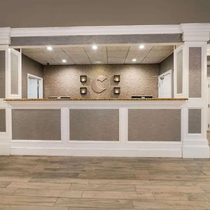 Comfort Inn & Suites Plattsburgh - Morrisonville