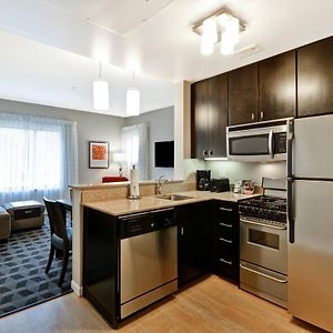 Deluxe Two-Bedroom Suite