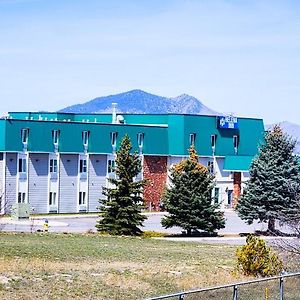 Helena Inn - Airport
