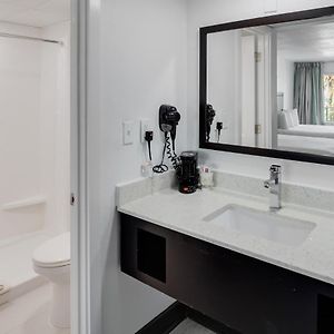 Standard First Floor King Room