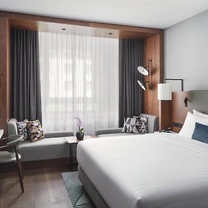 Club King Room