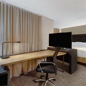 King Studio Mobility or hearing accessible