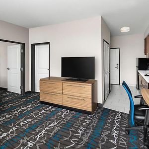 One-Bedroom King Suite