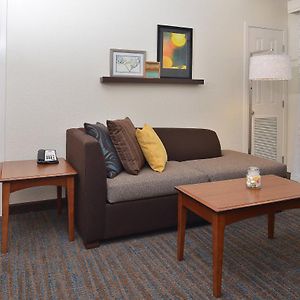 One-Bedroom King Suite