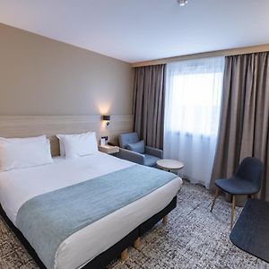 Executive Queen Room