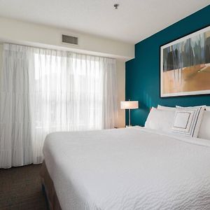One-Bedroom King Suite